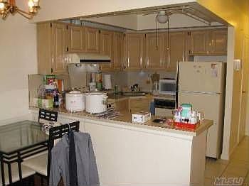2nd image of 4819 92nd St APT 1A
