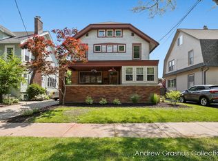 430 Rosewood Ave SE, East Grand Rapids, MI 49506