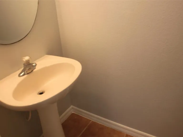669 Cresting Oak Cir #30 — Photo 6