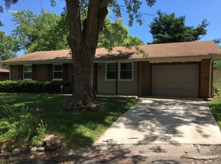 2004 Stevens St, Belleville, IL 62226