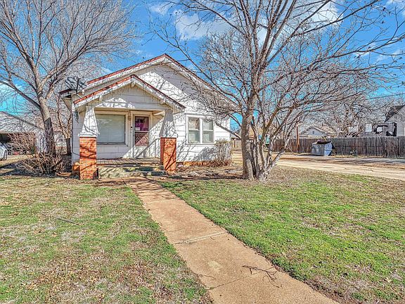 3rd image of 323 W Iris Ave