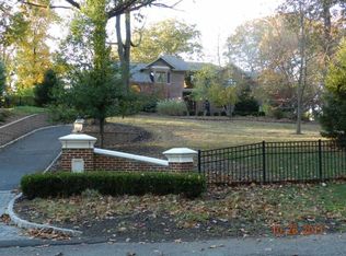 124 Stanie Brae Dr, Watchung, NJ 07069