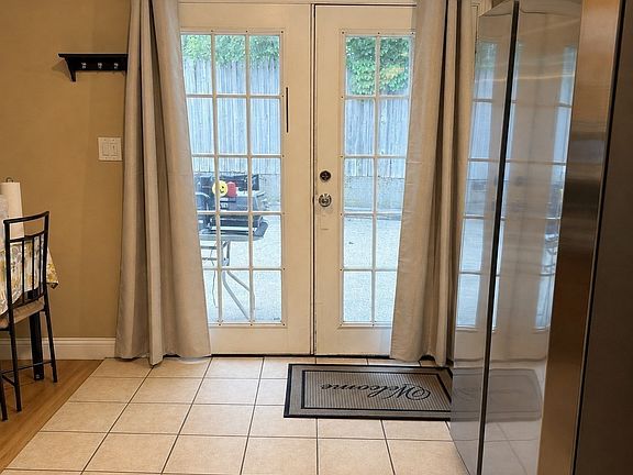 5th image of 57 Pleasant St #B