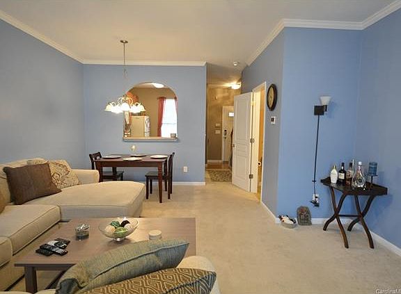 4th image of 712 Cherryfield Pl #238