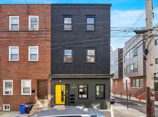 2424 W Thompson St FLOOR 3, Philadelphia, PA 19121