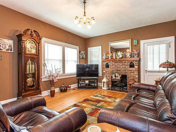 5th image of 2308 Fairmont Blvd