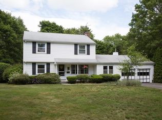 15 Old Tavern Rd, Wayland, MA 01778