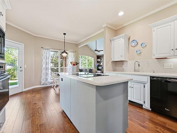 4th image of 1421 Smiling Hill Blvd