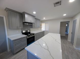 1385 Sprague St, Manteca, CA 95336