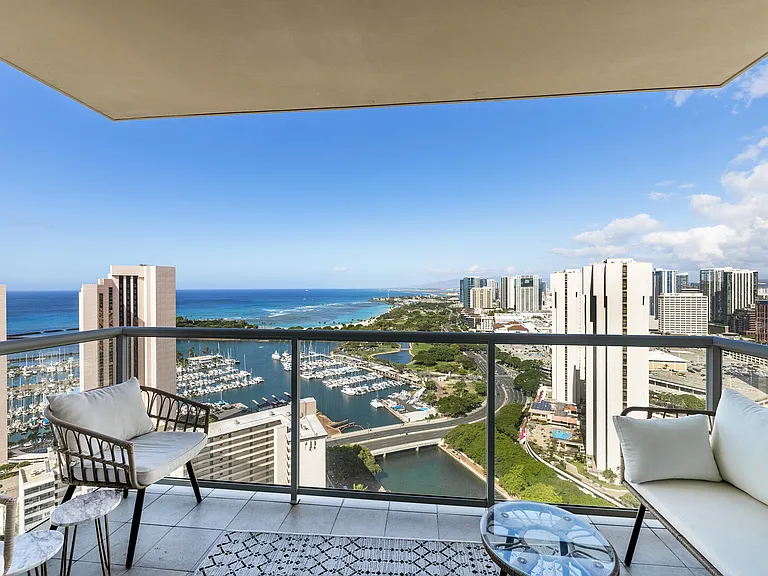 Ala Wai Blvd — Photo 19