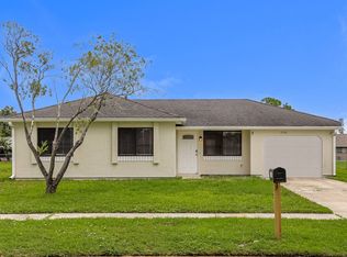 7574 Mesa St, North Port, FL 34287