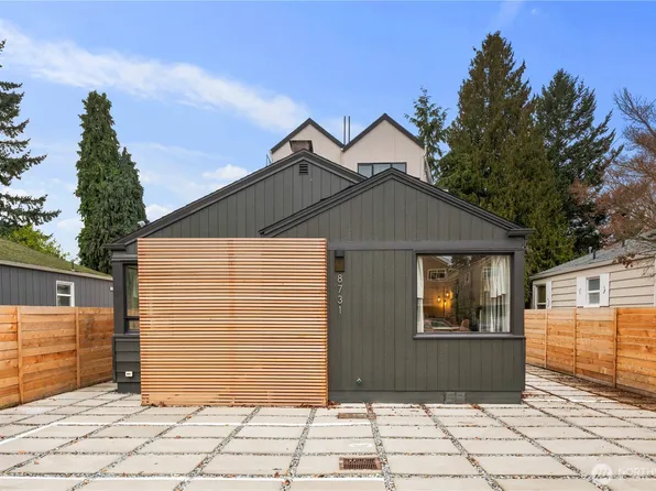8731 13th Avenue NW, Seattle, WA 98117