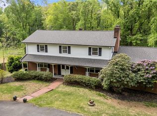 3970 Philpark Dr, Winston Salem, NC 27106