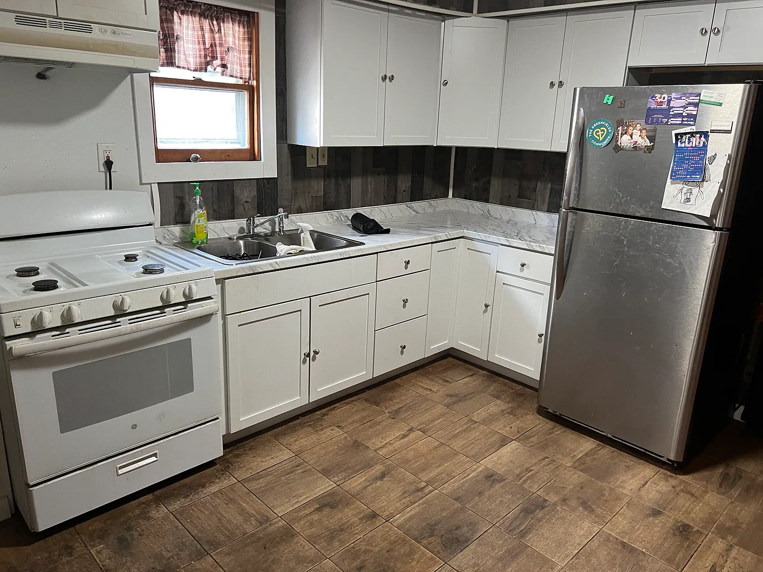 2 bed, 848 sqft, $1,350 — Photo 3