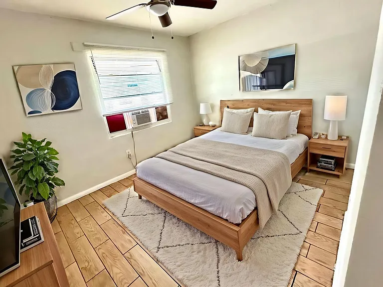 430 N Charles St #2 — Photo 10