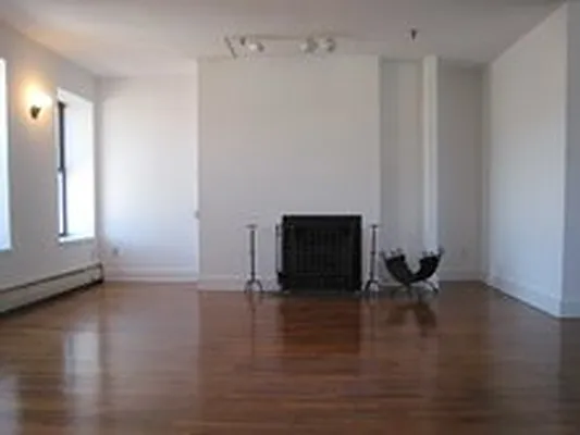 Rented by Corcoran | media 59