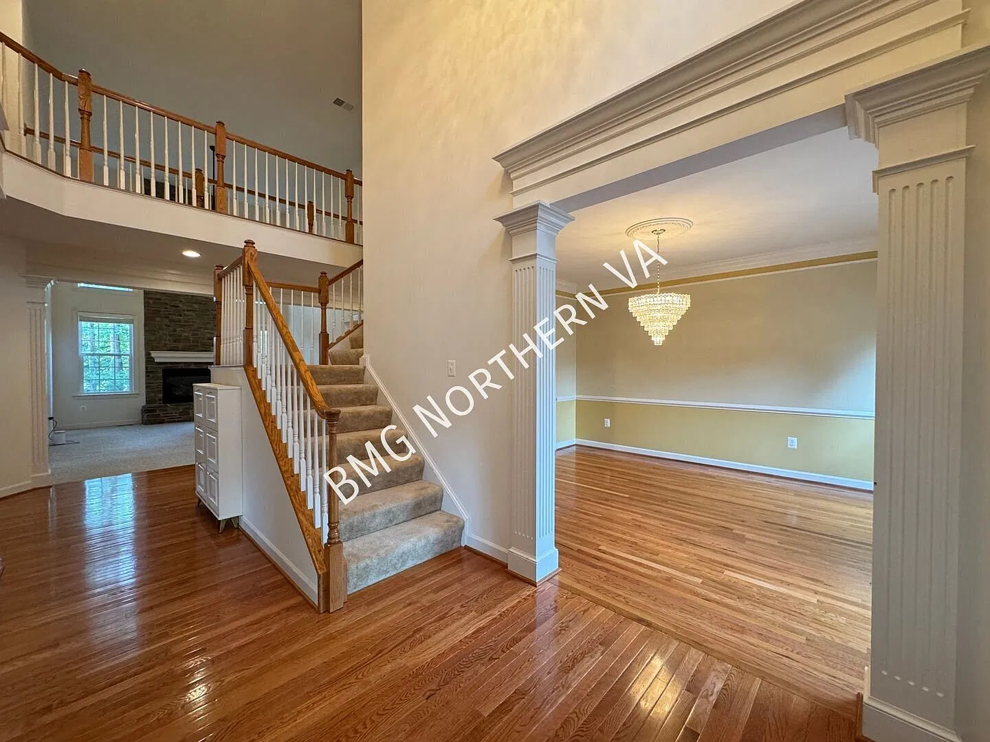 Stunning Spacious 5BR/4BA Home With Finished Basement In Bel Aire Estates — Photo 2