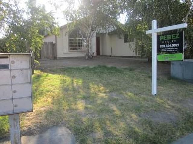 1st image of 15236 Cambridge Dr