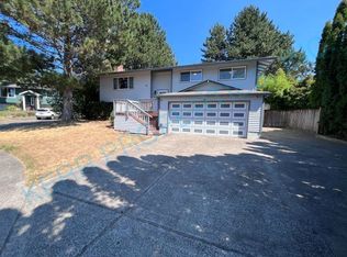 208 NE Paloma Ct, Gresham, OR 97030