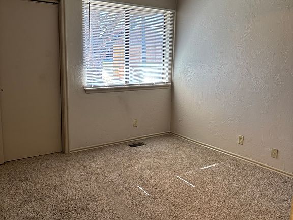 3rd image of 11901 Barrywood Dr