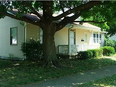 3rd image of 547 W Franklin St