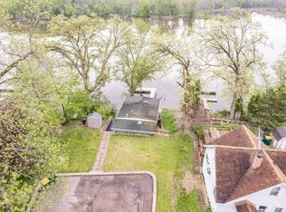 9672 NE Badger Hts, Edgerton, WI 53534