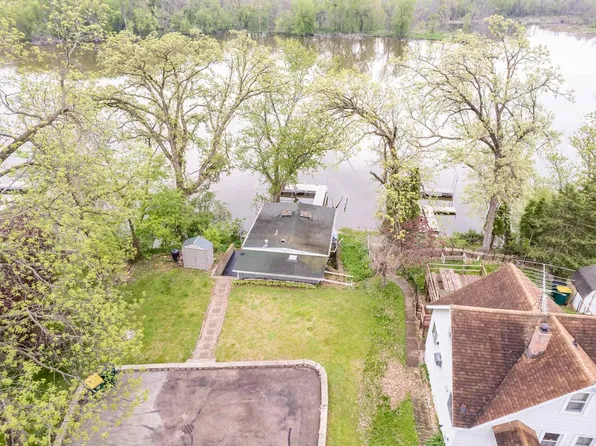 9672 Badger Heights, Edgerton, WI 53534