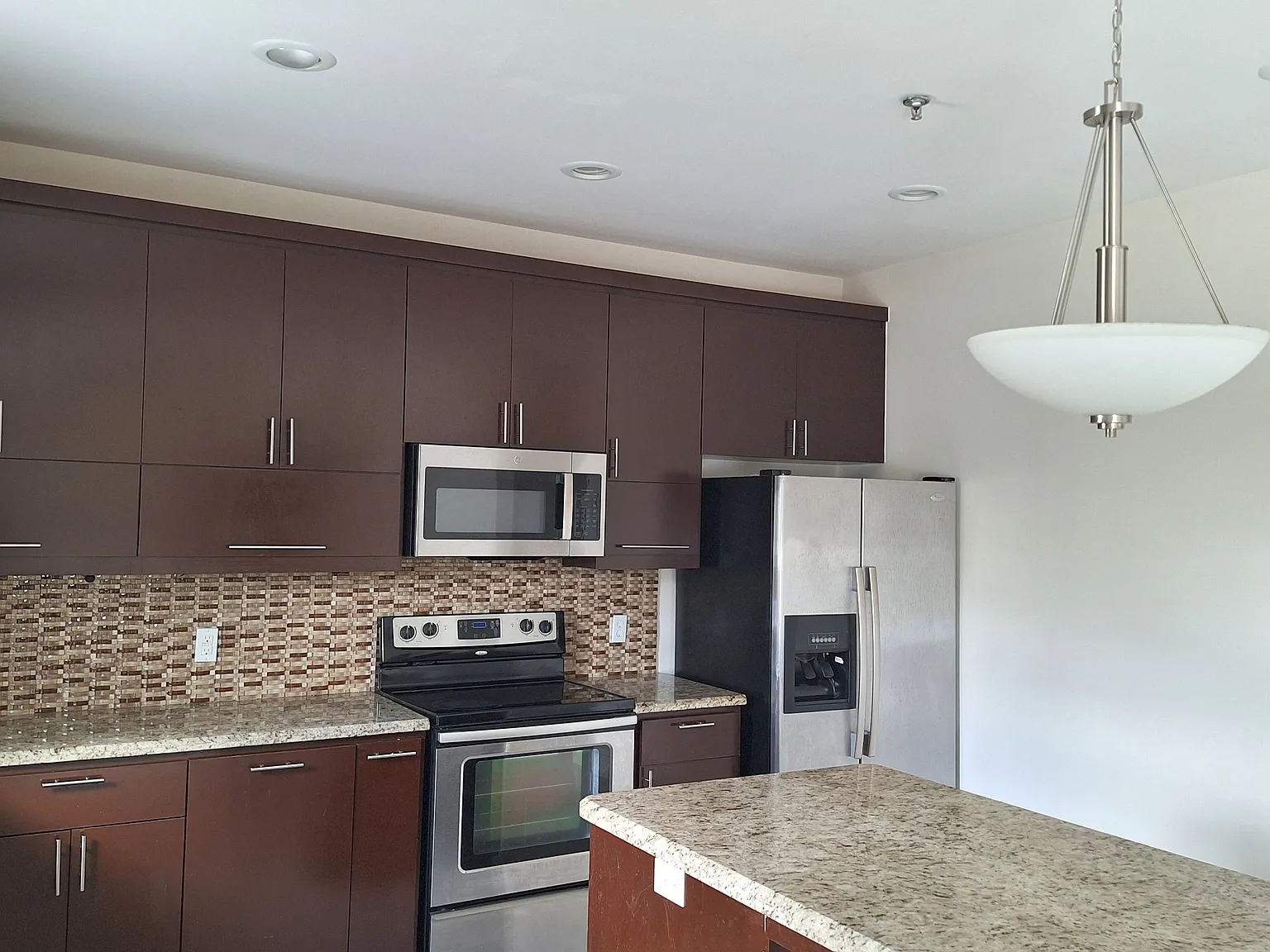 2 bed, 1351 sqft, $1,250 — Photo 4