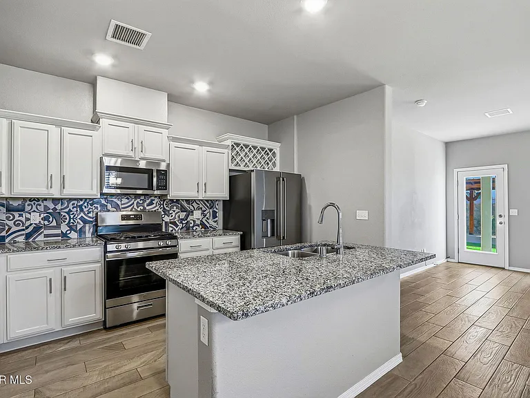 12365 Desert Vista Ave — Photo 7