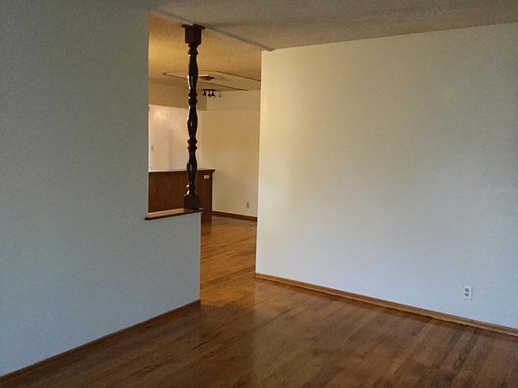 5th image of 839 E Robinhood Dr