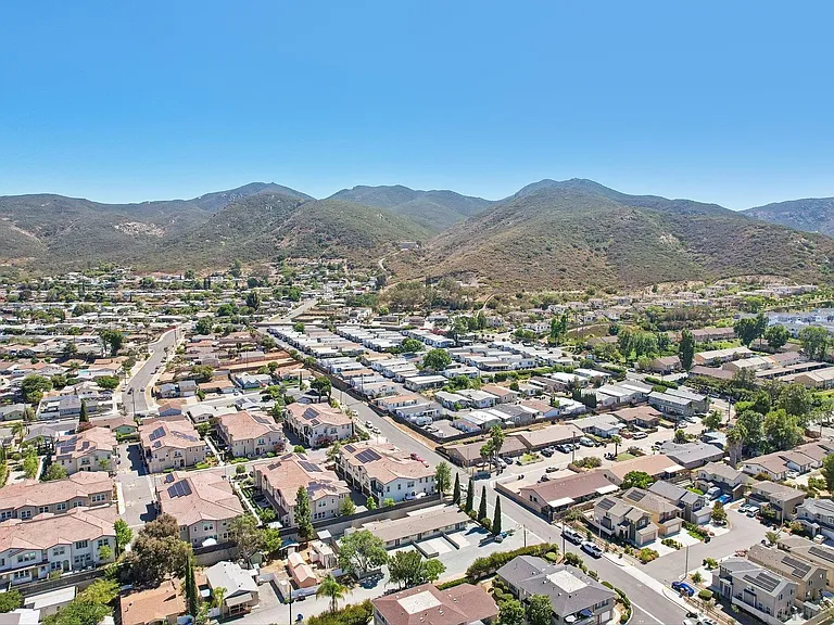 8717 Carribean Way — Photo 46