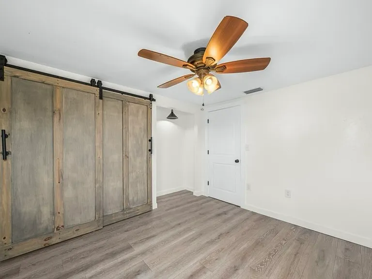 12 N Desoto Ave — Photo 10