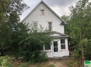 1504 S Main St, Emerson, NE 68733