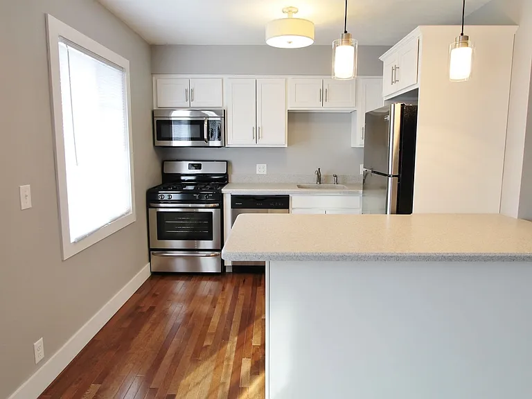 Kristen Place — Photo 6