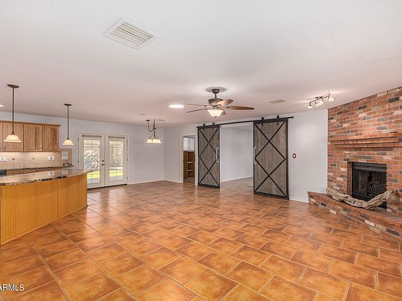 5th image of 7119 N 173rd Ave