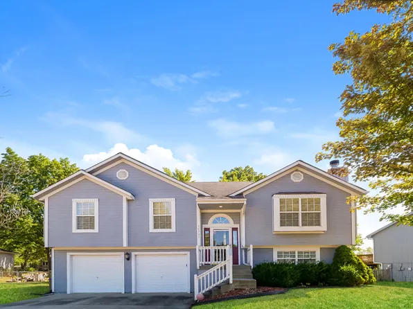 16705 Branson Dr, Belton, MO 64012