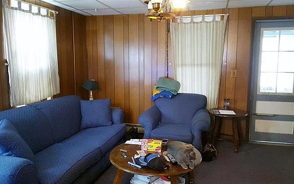 4th image of 154 Broad St