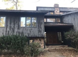 3 Beccari Ln, Southampton, MA 01073