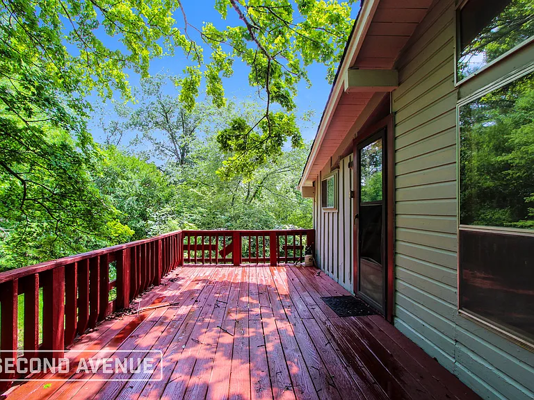 140 Curren St SE — Photo 18