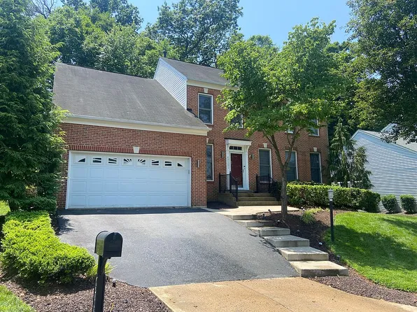 47101 Kentwell Pl, Sterling, VA 20165
