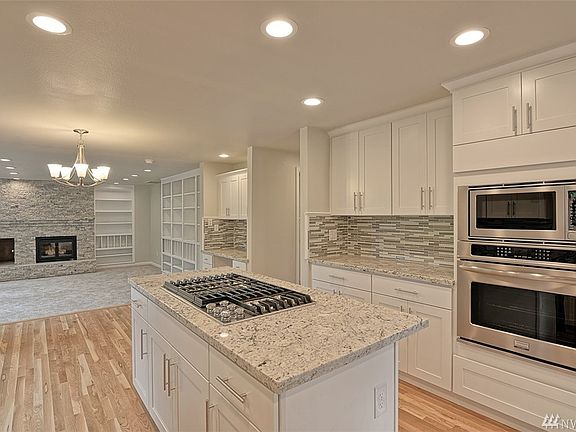 2nd image of 1524 148th Pl SE