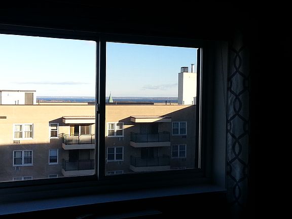 5th image of 395 Westchester Ave APT 6I