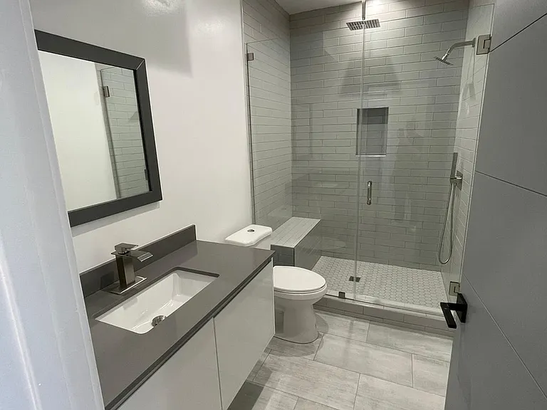 6347 Farmdale Ave — Photo 24