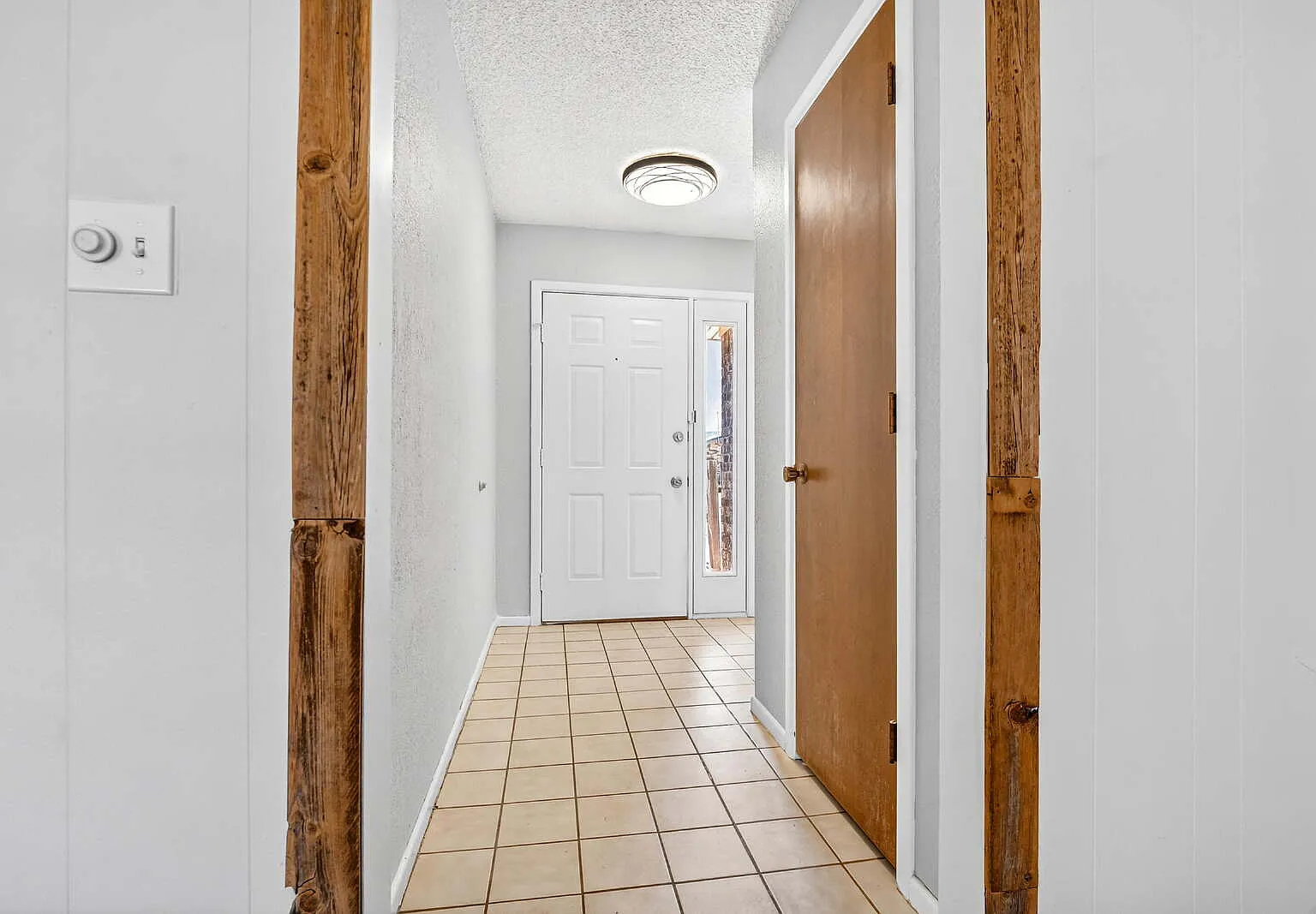 3 bed, 2.0 bath, 1593 sqft, $1,650 — Photo 2