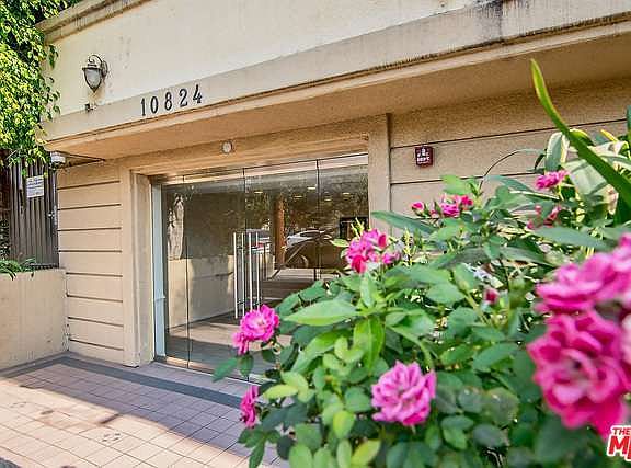 4th image of 10824 Bloomfield St APT 202