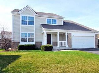 1341 Woodside Ct, Grayslake, IL
