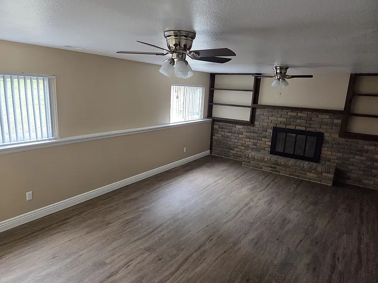 5875 Del Paz Dr — Photo 10