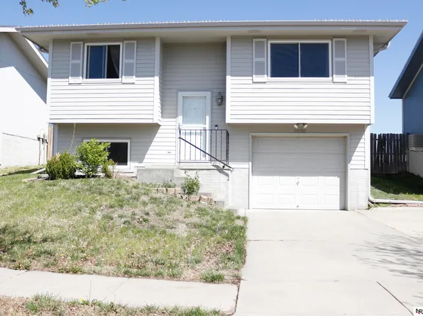 2030 NW 57th St, Lincoln, NE 68528