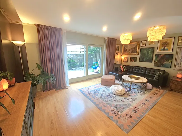 712 College Pkwy — Photo 3