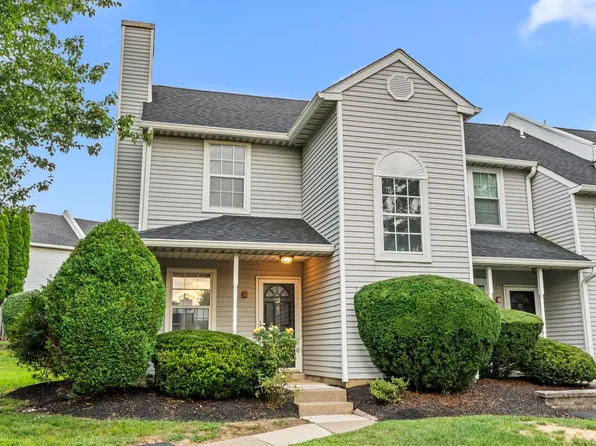 21 Eaton Ct, Newtown, PA 18940